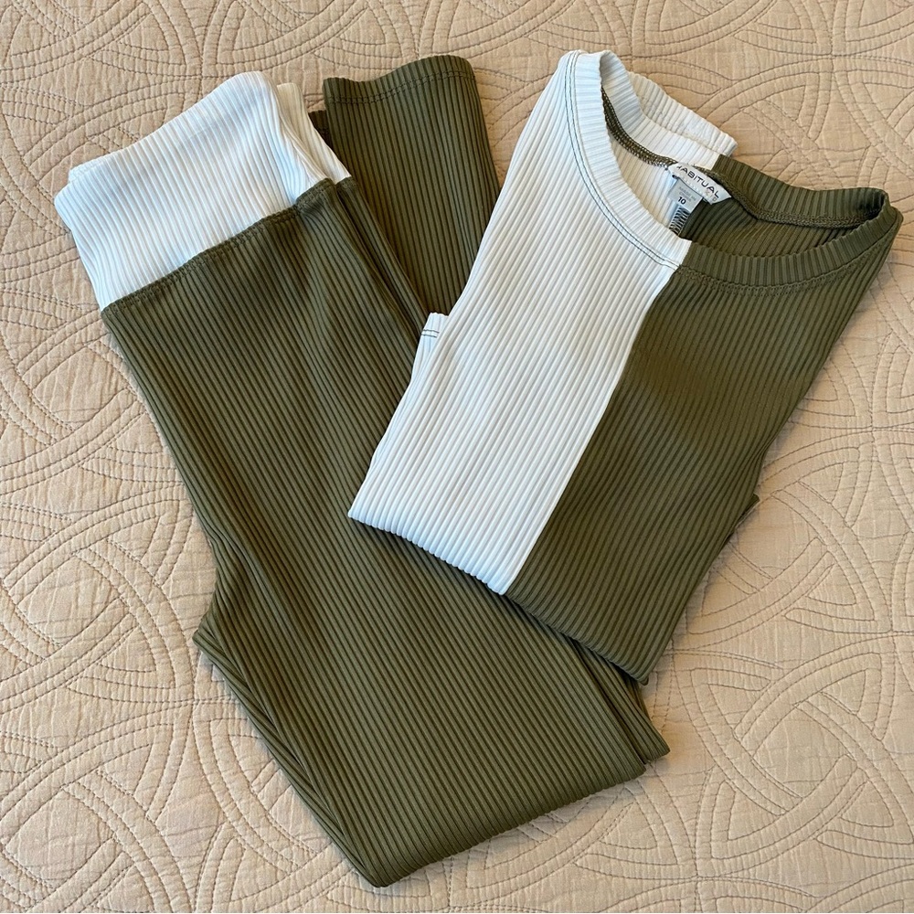 Habitual Kid 2-Piece Ribbed Color Block Long Sleeve Top & Leggings